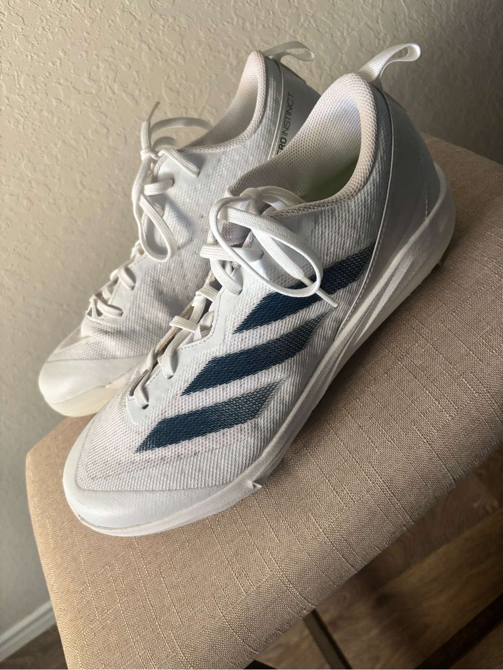 NWT adidas Adizero Instinct Softball Cleats Women's 13 White Navy Fastpitch